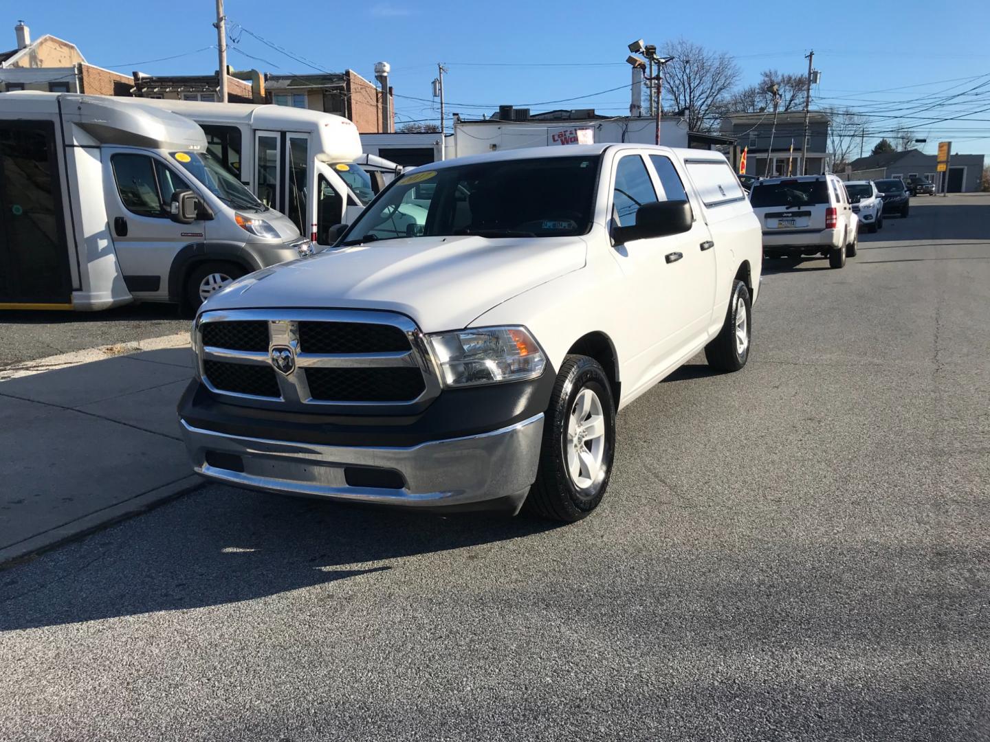 2017 White /Gray RAM 1500 1500 (1C6RR6FG4HS) with an 3.6 V6 engine, Automatic transmission, located at 577 Chester Pike, Prospect Park, PA, 19076, (610) 237-1015, 39.886154, -75.302338 - Photo#2